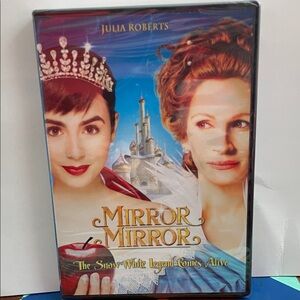 Mirror Mirror DVD - Julia Roberts